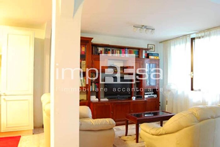 Casa con 10 locali in vendita in Via Largo Fratelli Rosselli, Preganziol