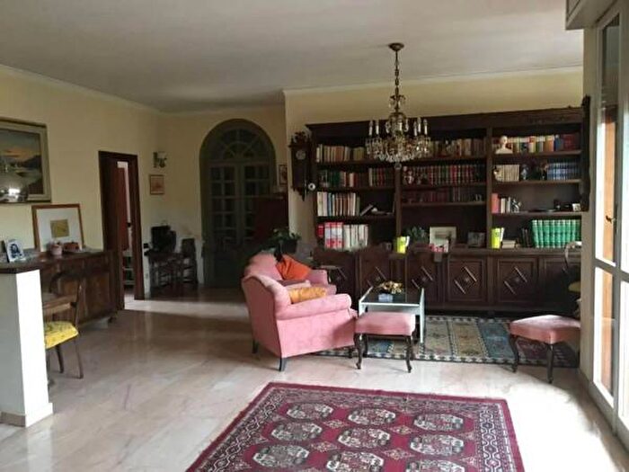 Appartamento in vendita in Via Camillo Pezzarossa, Reggio Emilia