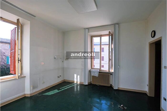 Appartamento con 7 locali in vendita in Jesi