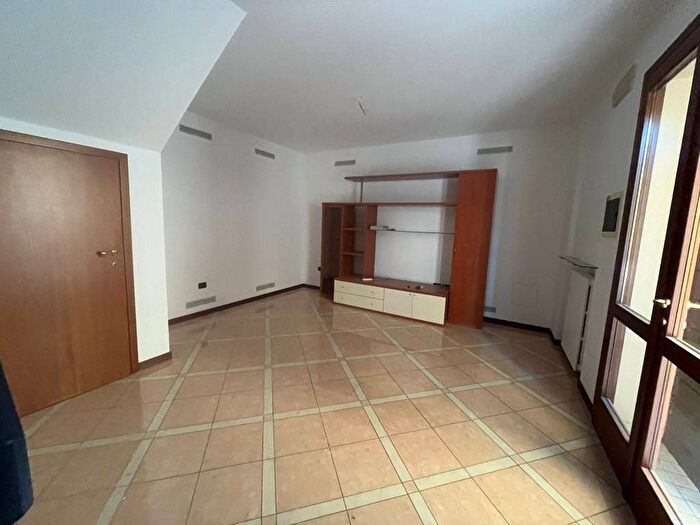 Appartamento quadrilocale in affitto in Via Giacomo Matteotti, Centro, Montagnana