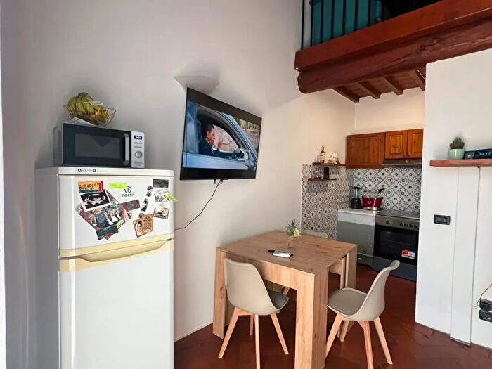 Appartamento trilocale in affitto in Via Aretina, Firenze