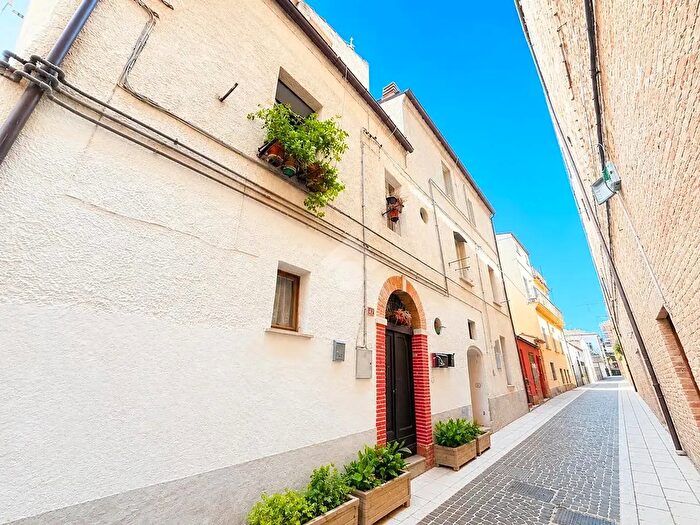 Appartamento bilocale in vendita in Via delle Clarisse, Chieti