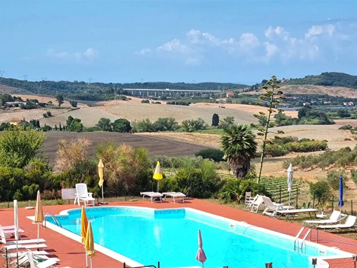 Appartamento bilocale in vendita in Via Roma, Castellina Marittima