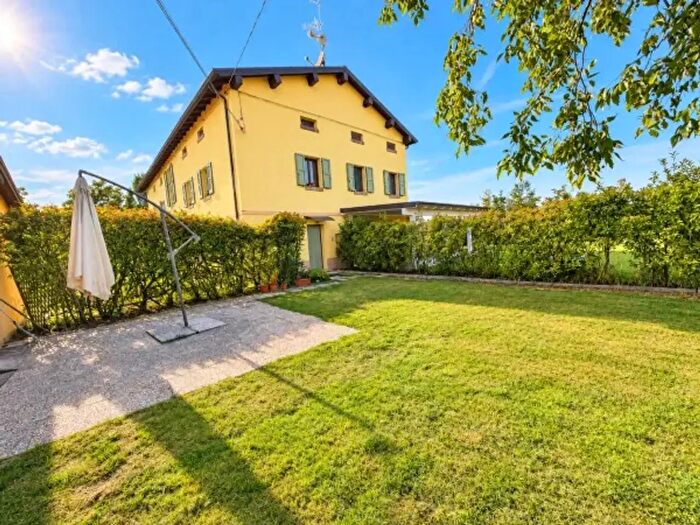 Appartamento con 5 locali in vendita in Via dei Ronchi, Reggio nell'Emilia