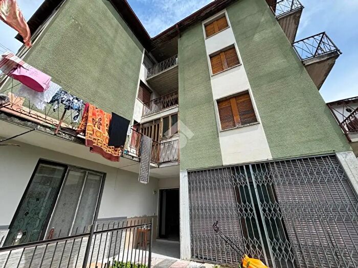 Appartamento trilocale in vendita in Via alla Chiesa, Gaverina Terme