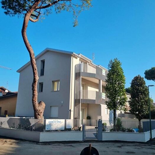 Appartamento con 5 locali in vendita in Cervia