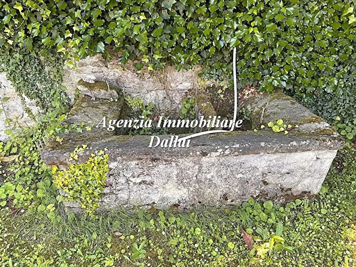 Casa con 10 locali in vendita in Viale Kennedy, Scarperia e San Piero
