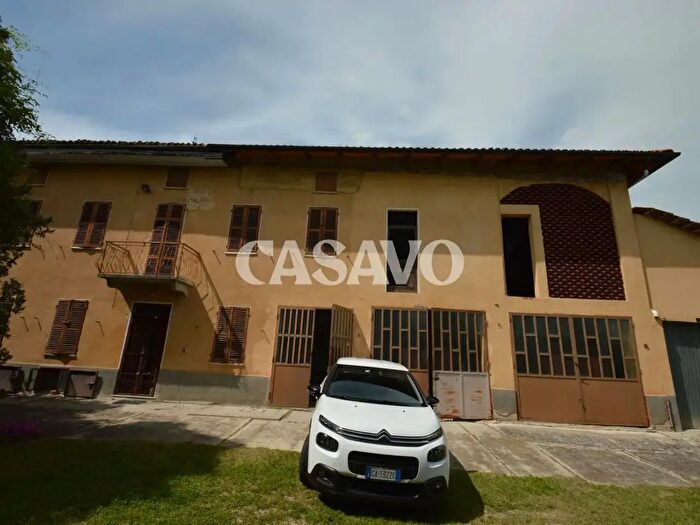 Casa con 5 locali in vendita in Via San Pietro, Alfiano Natta