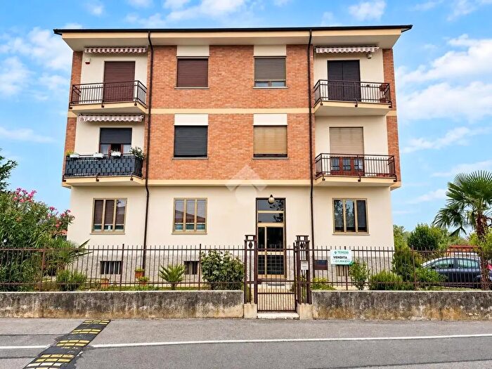 Appartamento trilocale in vendita in Appartamento Via Fratelli Bandiera, Rivalta Di Torino