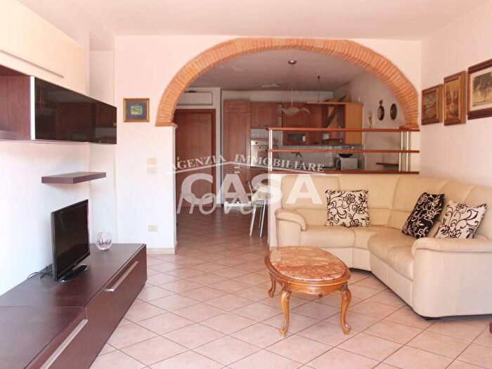 Casa con 5 locali in affitto in Cascine La Croce, Buti