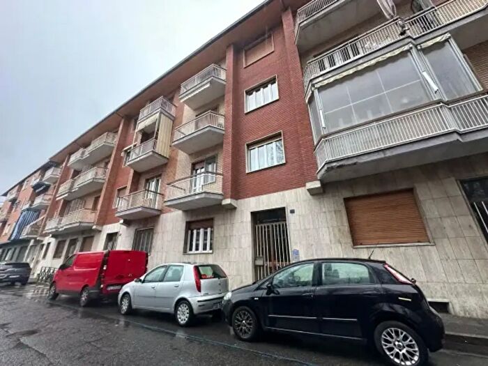Appartamento trilocale in vendita in Via Vittorio Zanellato, Venaria Reale