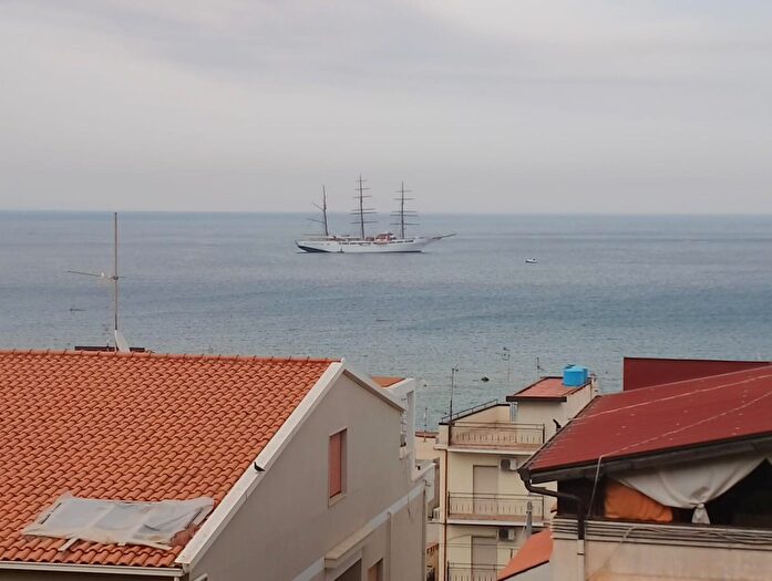 Appartamento con 5 locali in vendita in degli Ulivi, Giardini Naxos