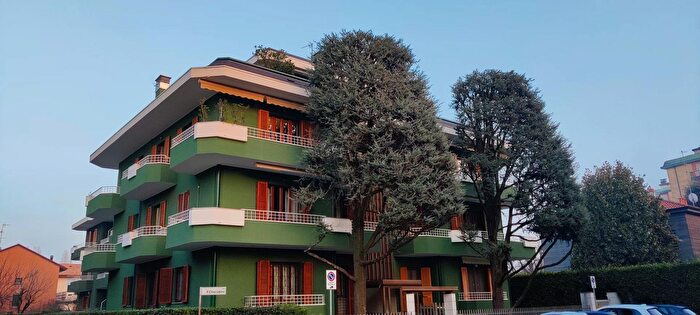 Appartamento trilocale in vendita in Paderno Dugnano