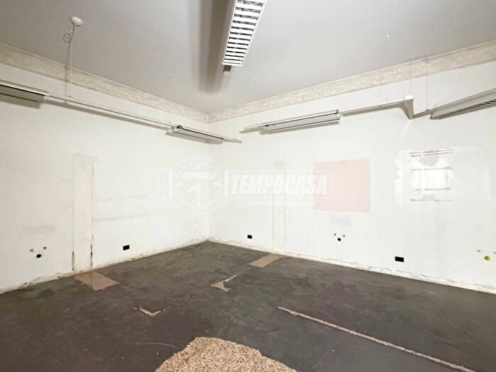 Appartamento monolocale in affitto in Via Alcide De Gasperi, Centro, Merate