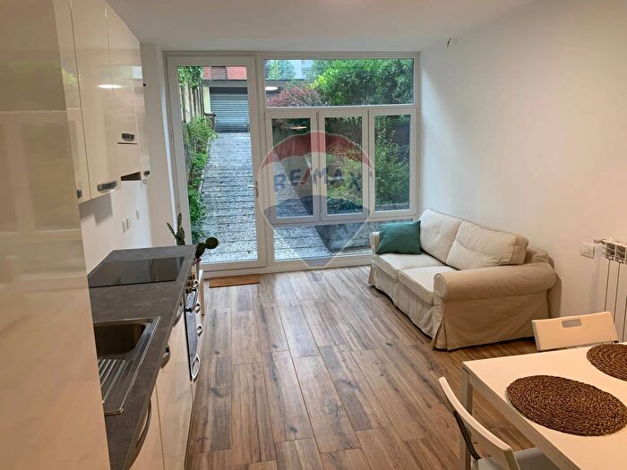 Appartamento quadrilocale in vendita in Via Matteo Civitali, Milano