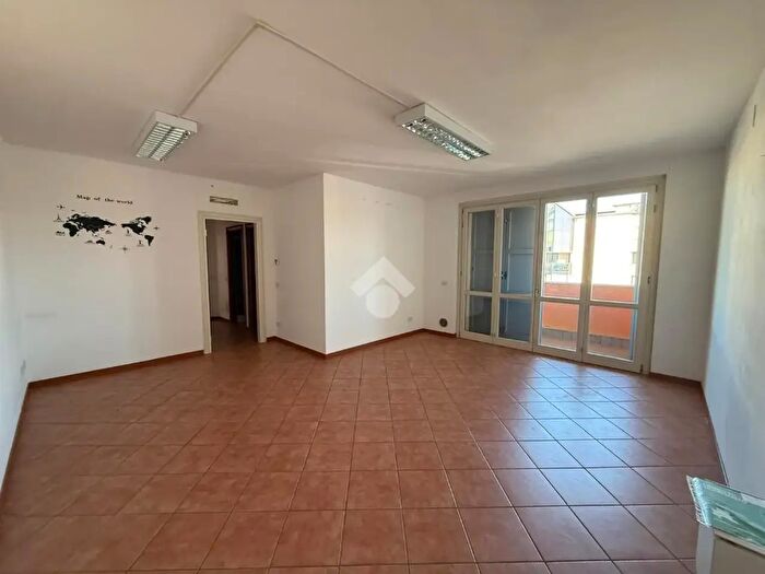 Appartamento trilocale in vendita in Via XXV Aprile, Rovato