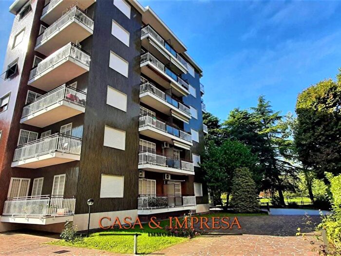 Appartamento trilocale in affitto in Via Carlo Porta, Vimodrone