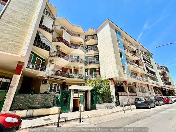 Appartamento quadrilocale in vendita in Via Tiro a Segno, Foggia