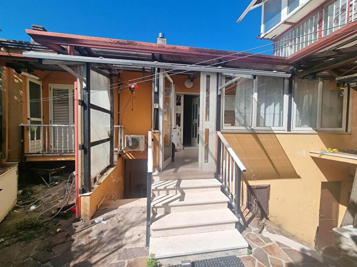 Casa trilocale in vendita in Corso Umberto I°, Grottolella