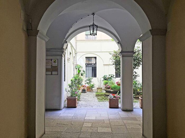 Appartamento trilocale in affitto in Borgo Marzo, Centro Storico, Parma
