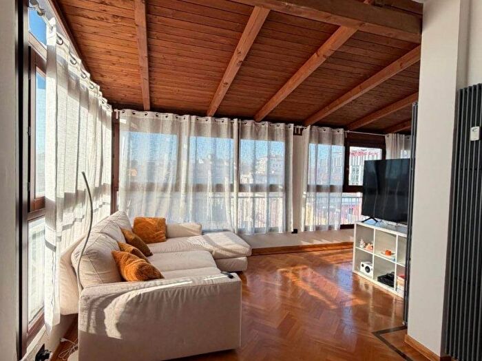 Appartamento bilocale in affitto in Via della Commenda, Quadronno Crocetta, Milano