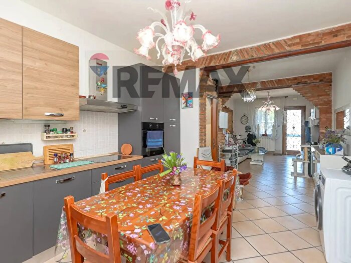 Casa quadrilocale in vendita in Via Garibaldi, Cadoneghe