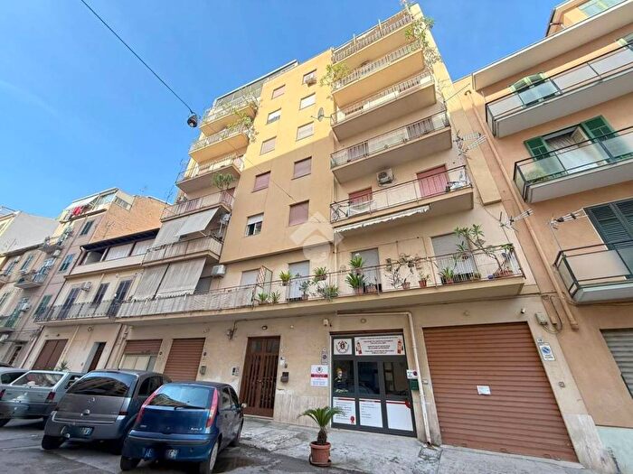 Appartamento quadrilocale in vendita in Via Nicola Balcescu, Noce, Palermo