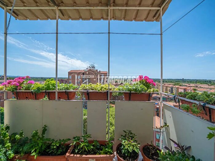 Appartamento trilocale in vendita in Viale Spartaco, Roma