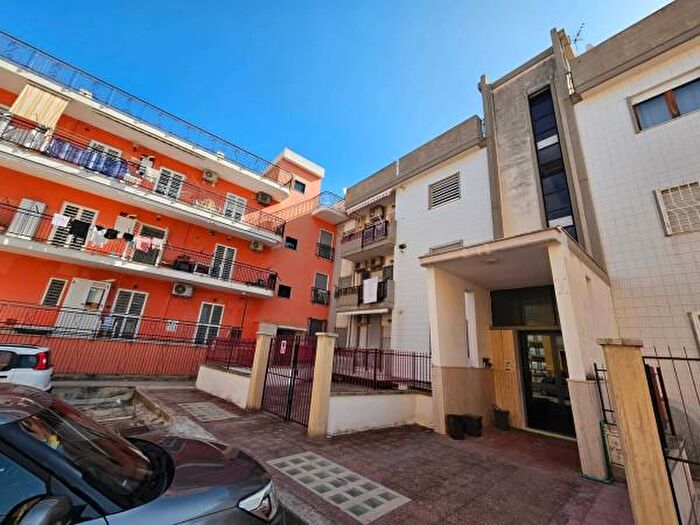 Appartamento trilocale in vendita in Via Francesca Morvillo, Molfetta