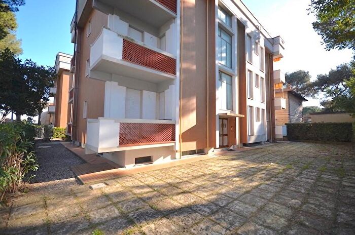 Appartamento trilocale in affitto in Via Edmondo De Amicis, Castiglioncello, Rosignano Marittimo