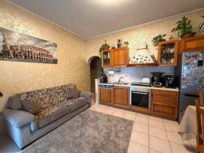 Appartamento trilocale in vendita in Via Emilia Est, Parma