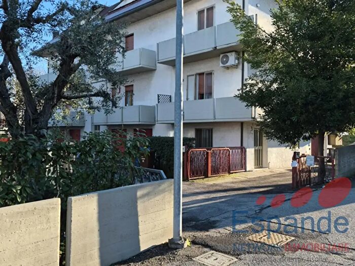 Appartamento con 6 locali in vendita in Via Fornace Salaghi, Forlimpopoli