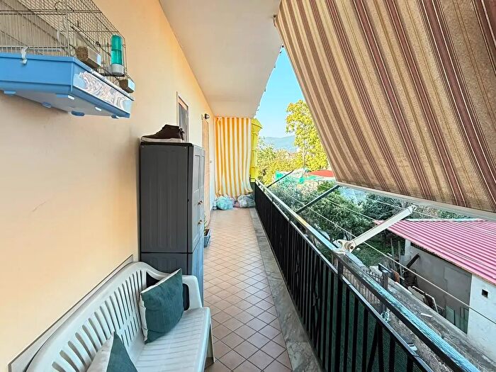 Appartamento trilocale in vendita in Via Sambuci, Poggiomarino
