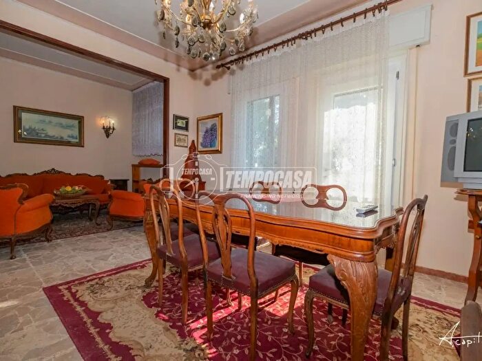 Casa con 5 locali in vendita in Via Curicchi, Adria