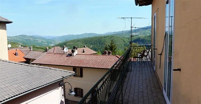 Appartamento quadrilocale in vendita in Piazza XI Settembre Castiglione dei Pepoli, Castiglione Dei Pepoli