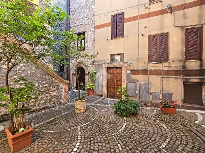 Appartamento bilocale in vendita in Via Case Grandi, Fiuggi
