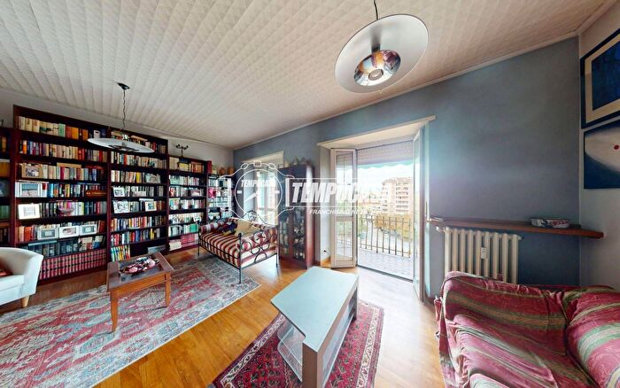 Appartamento quadrilocale in vendita in Piazza Conti di Rebaudengo, Torino