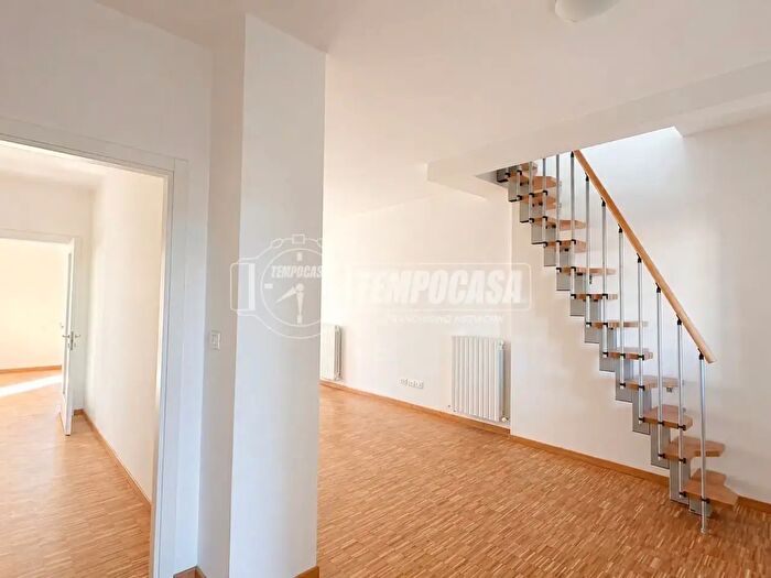 Appartamento quadrilocale in vendita in Via a Leonelli, Crevalcore
