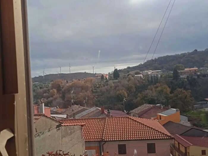 Appartamento trilocale in vendita in Vico Poerio, Palermiti