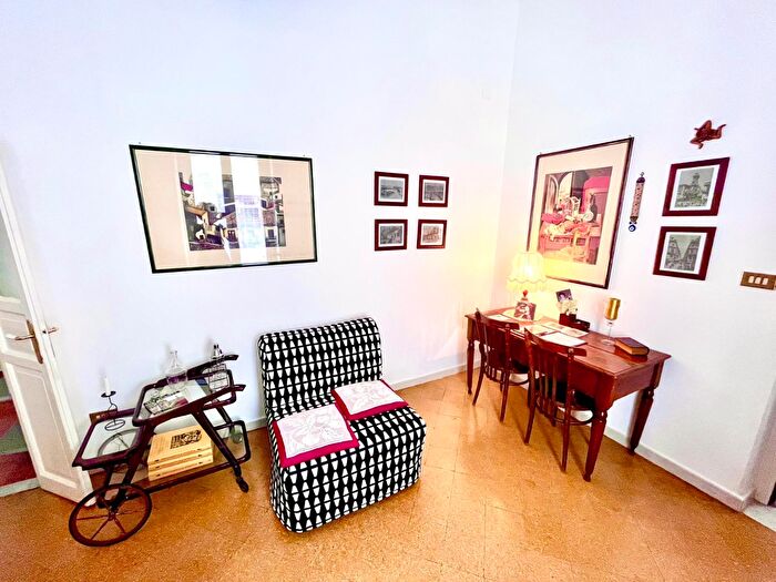 Appartamento trilocale in affitto in Via Valverde, Palermo
