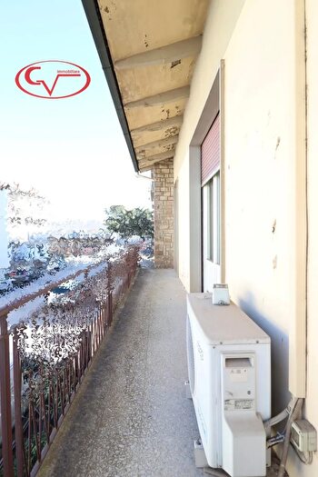 Casa con 12 locali in vendita in Stadio, Montevarchi