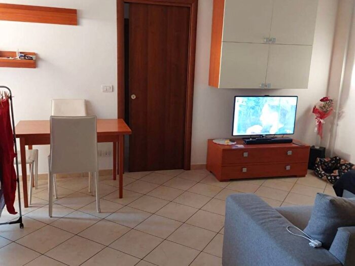 Appartamento trilocale in affitto in via pio la torre, Centro, Avezzano