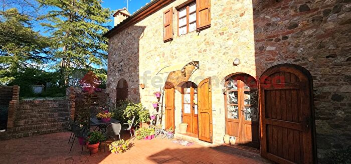 Appartamento con 5 locali in vendita in Localita Santa Maria a Dofana, Castelnuovo Berardenga