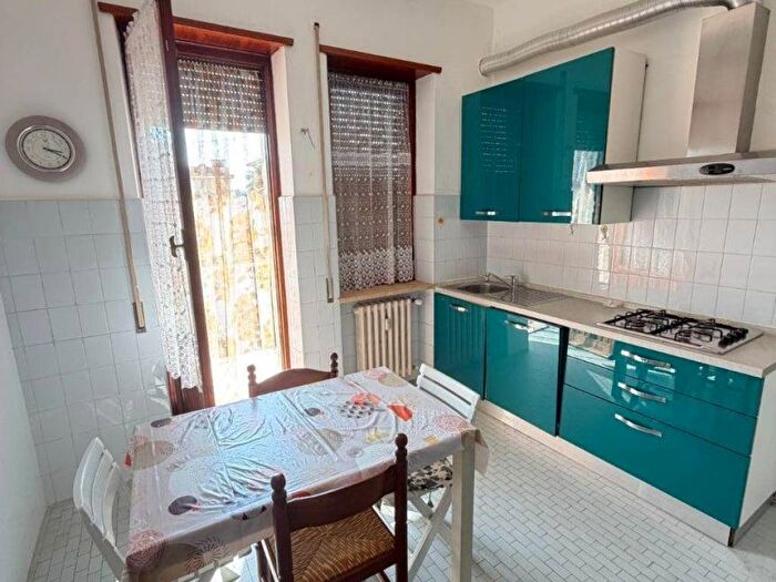 Appartamento quadrilocale in affitto in Via dei Mille, Novi Ligure