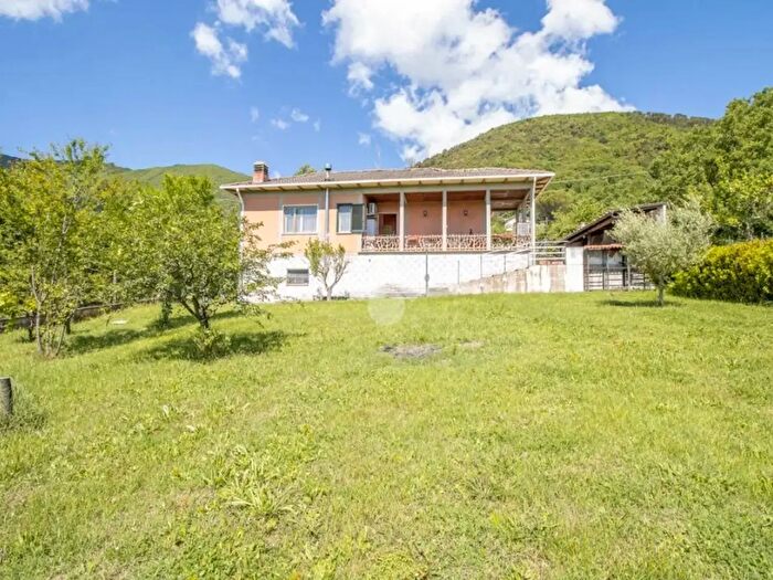 Casa trilocale in vendita in Via Trafossata, Greccio