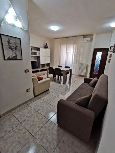 Appartamento trilocale in vendita in Via Emilia, Taranto