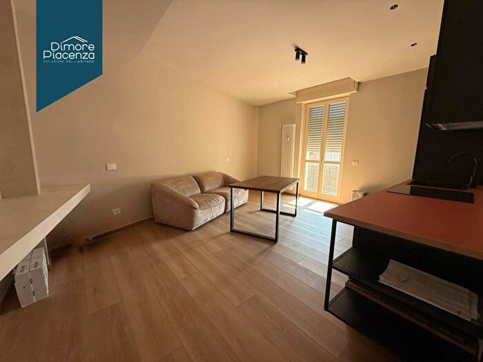 Appartamento bilocale in affitto in Via Campagna, Via Taverna Ospedale, Piacenza