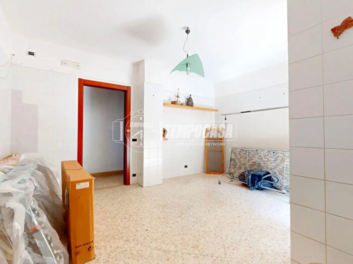 Appartamento quadrilocale in vendita in Strada Lama del Duca, Bari