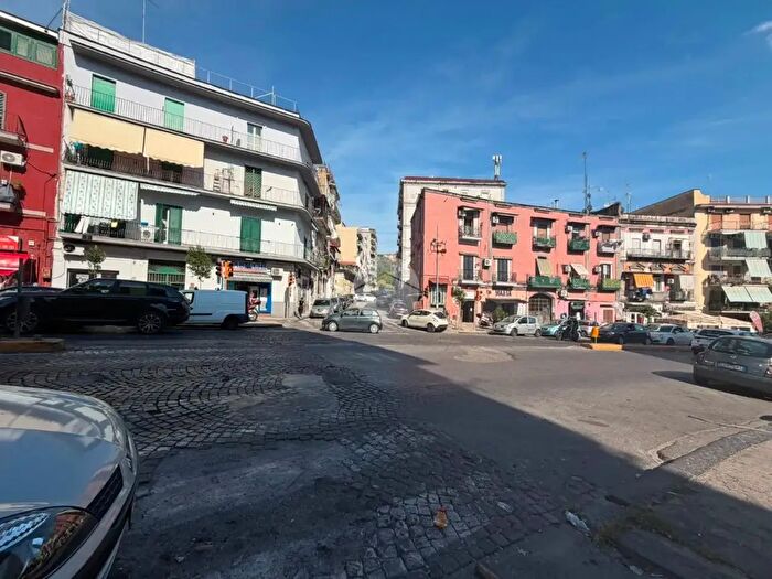 Appartamento bilocale in vendita in Via Alcide Cervi, Napoli