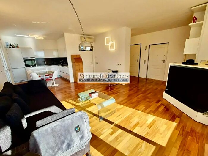 Appartamento quadrilocale in vendita in Piazza Buffoli, Brescia